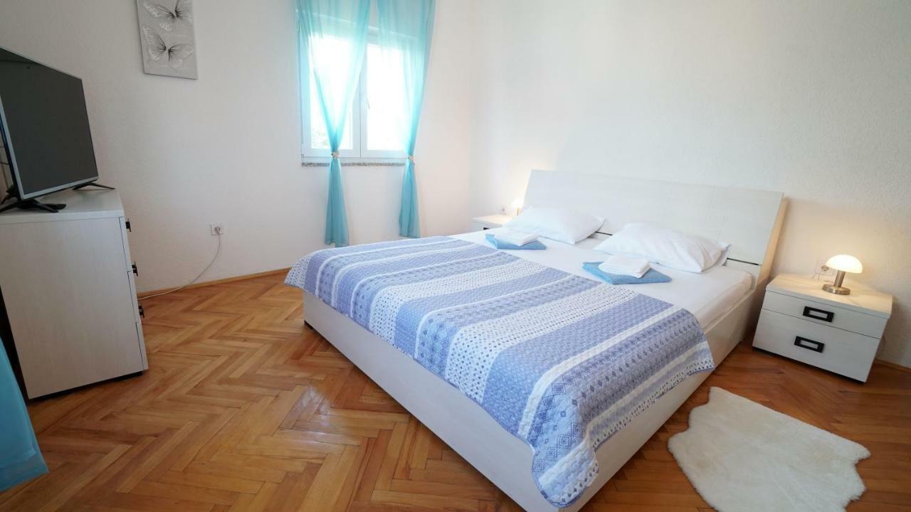 Apartment Ana Vinjerac Εξωτερικό φωτογραφία